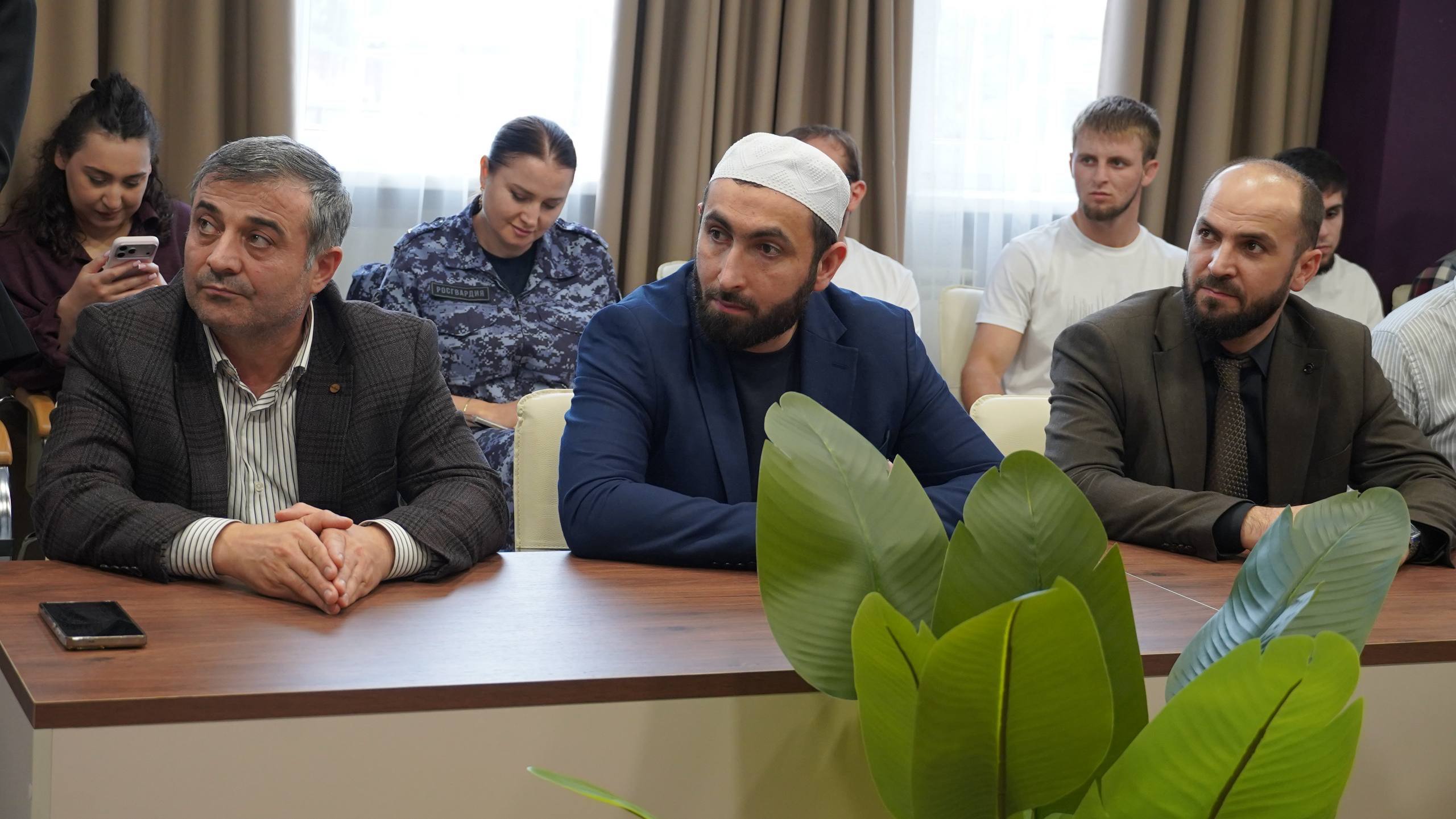 🇷🇺 В ГПК открыли Парту Героя в честь Героя России Магомеда Нурбагандова